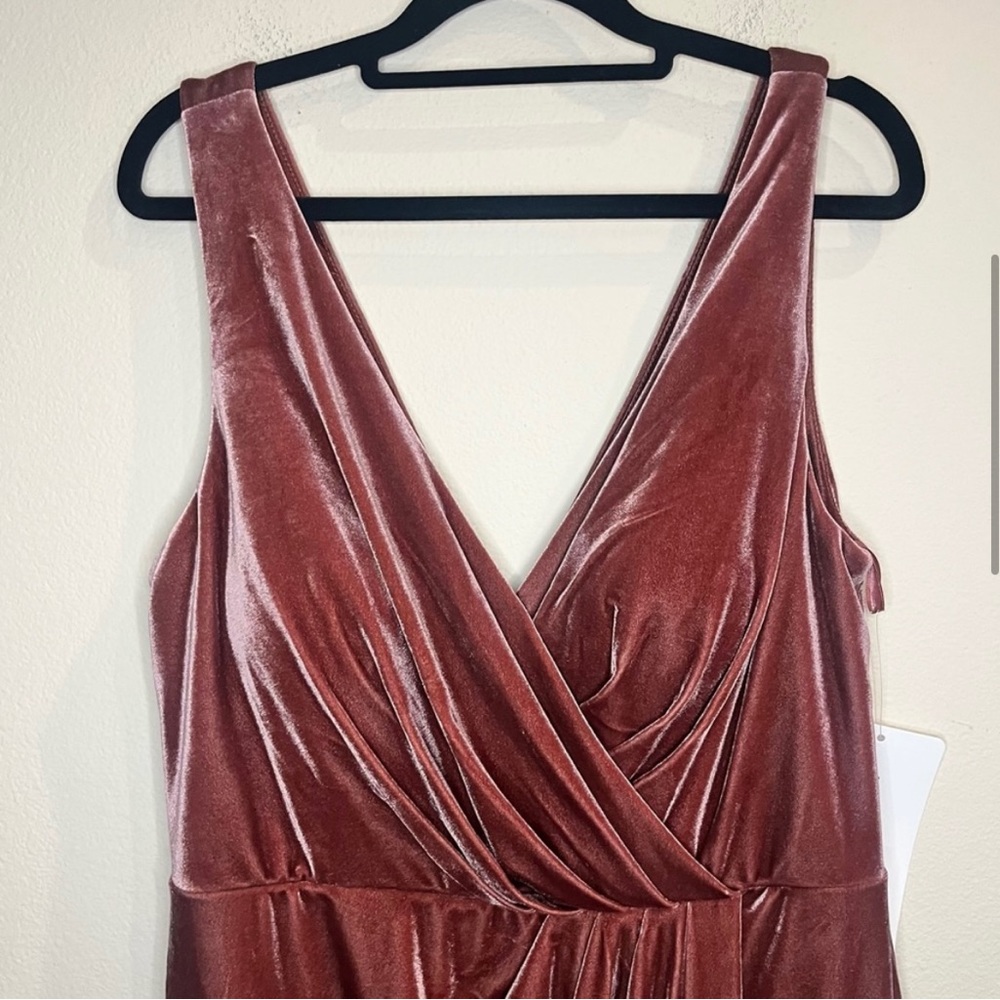 Revelry Blair velvet dress in dusty rose size 14, new with tags!